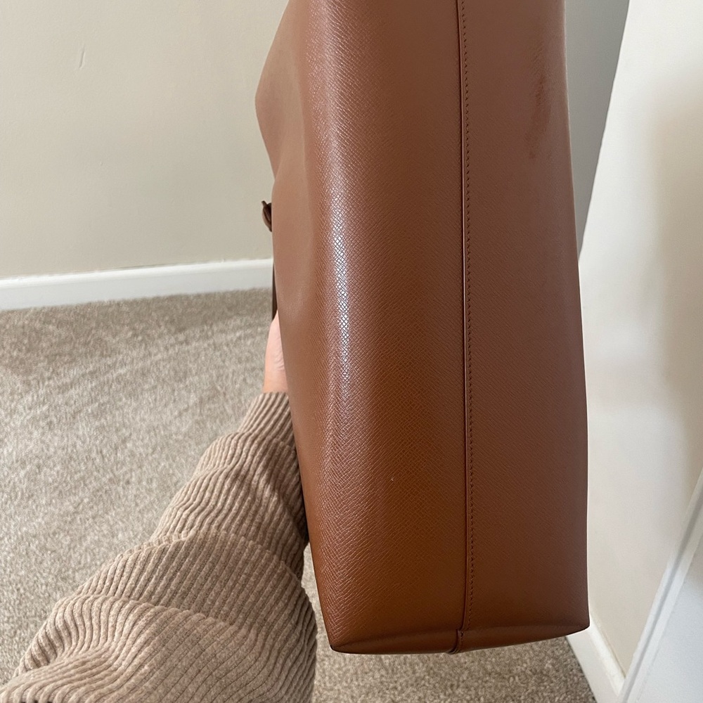 Saint Laurent Leather Shopping Tote - Picture 7 of 8